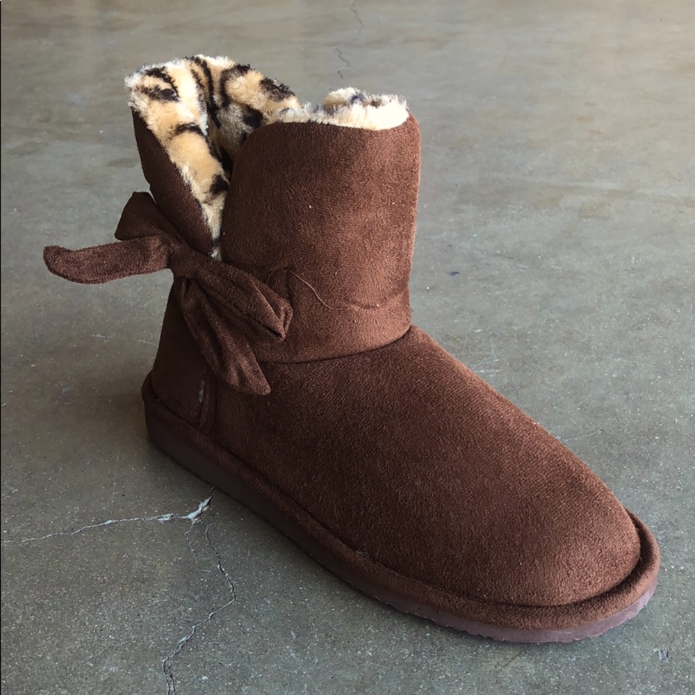 Soda Women’s Faux Fur Cozy Slipper Booties Brown